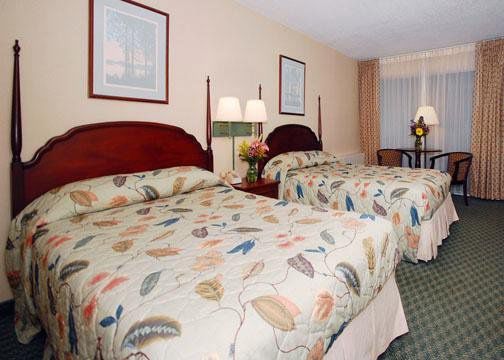 Econo Lodge Inn & Suites Augusta Δωμάτιο φωτογραφία